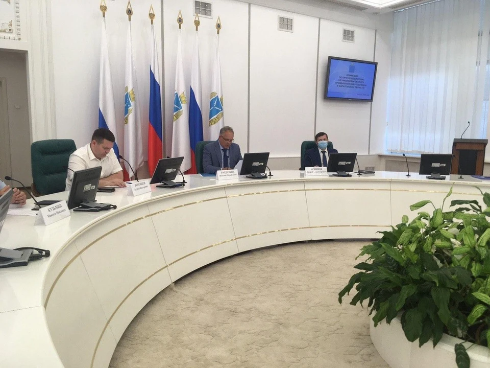 Заседание комиссии по противодействию незаконному обороту промышленной продукции. Фото регионального Минпрома