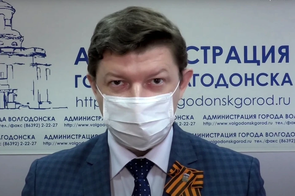 Сергей Ладанов подменял врачей в ковидном госпитале. Фото: volgodonskgorod.ru