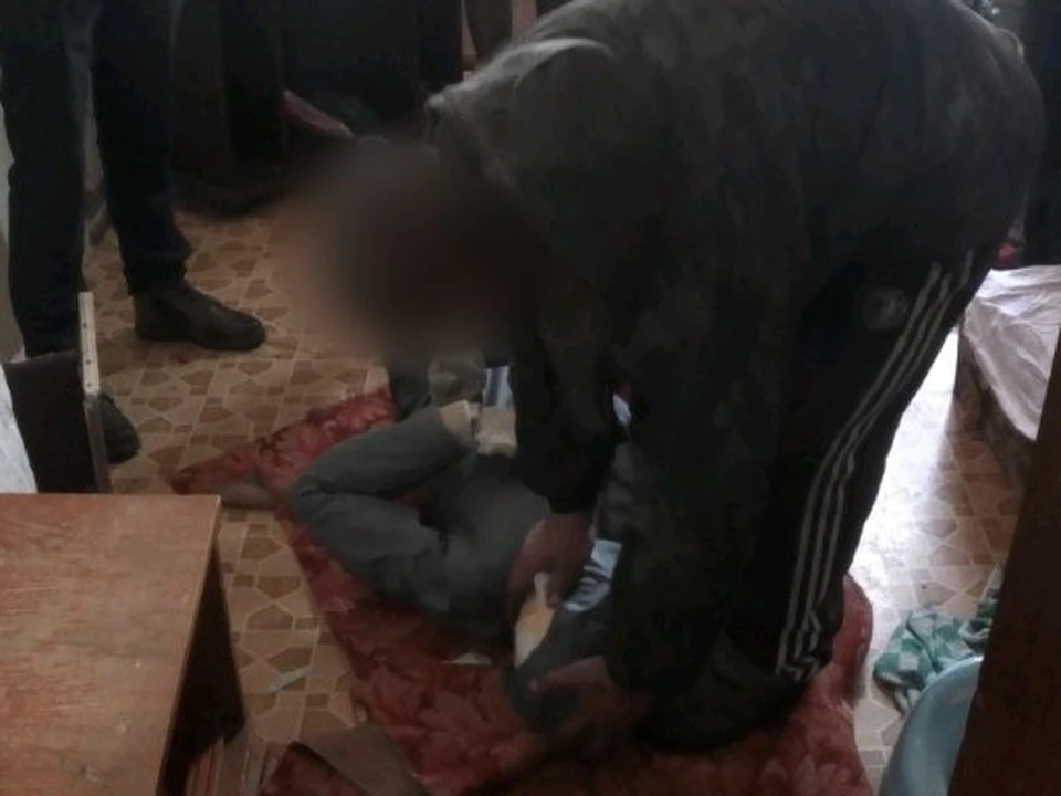 Мужчина забил женщину до смерти