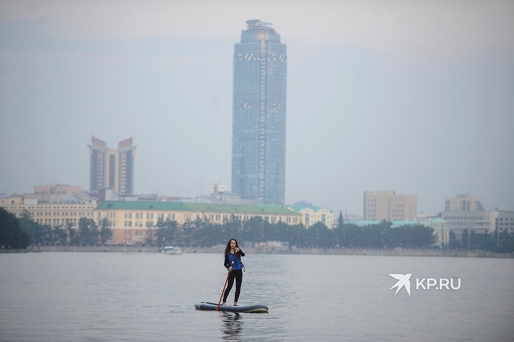 Этим летом сапсерфинг приобрел у жителей Екатеринбурга огромную популярность