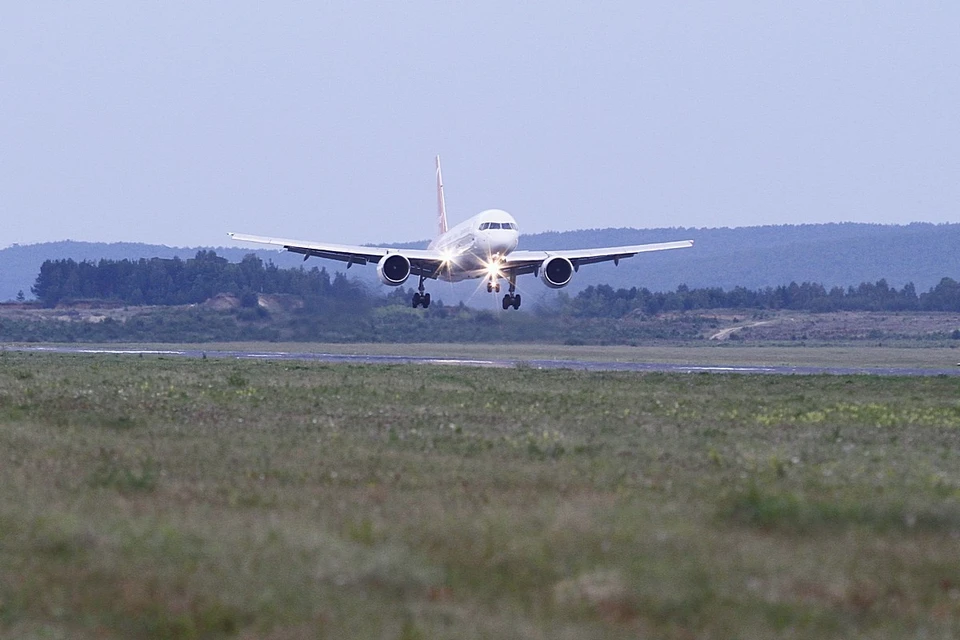Утро пассажиры прибыли в красноярский аэропорт другим бортом