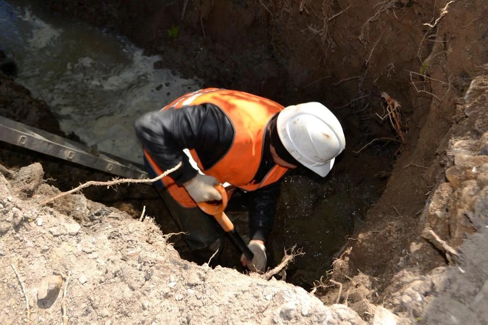 Рабочие завершили ремонт коллектора на улице Паши Савельевой Фото: "Тверь Водоканал"