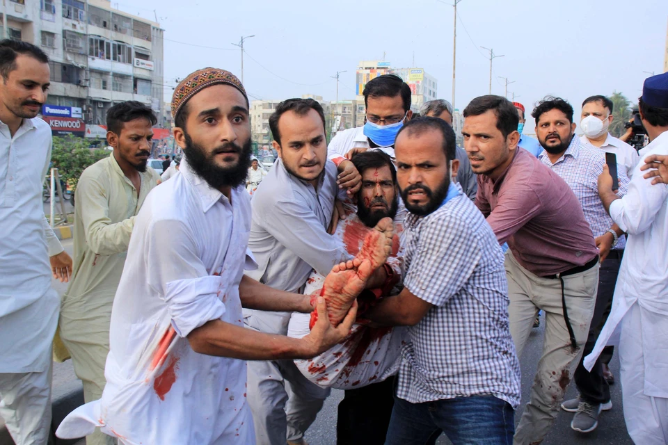 На митинге в Пакистане произошел взрыв гранаты: 39 человек пострадали