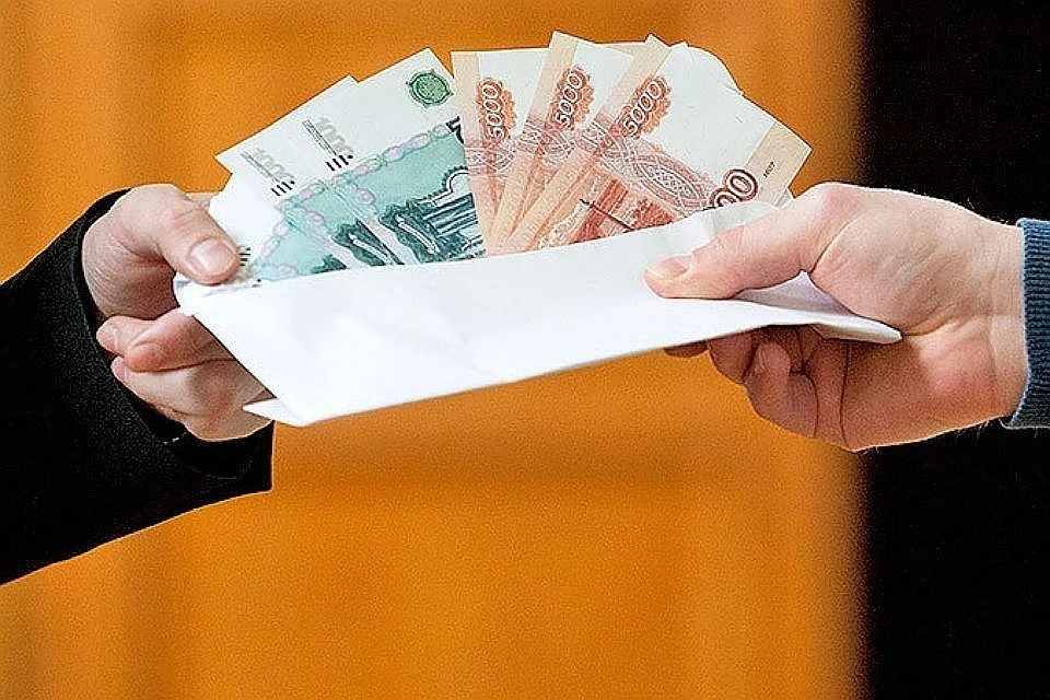 Эти средства полагаются работникам, которые трудились в условиях полной изоляции внутри социальных стационарных учреждений и оказывали социальные услуги проживающим в них людям