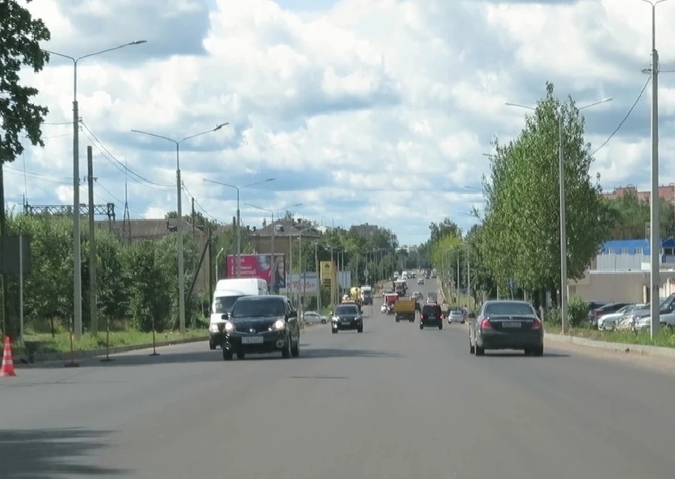 Смолян просят не оставлять машины на улице Кутузова. Фото: администрация г. Смоленска.