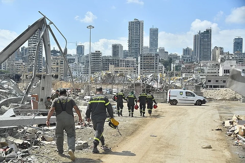 Взрыв в порту Бейрута разрушил половину города
