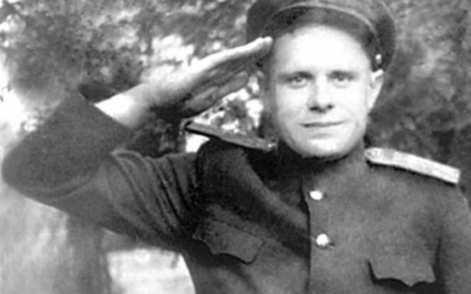 Советский офицер, Берест Алексей Прокофьевич, 9.03.1921 г. - 4.11.1970 г. Фото: сайт: "Герои войны" "