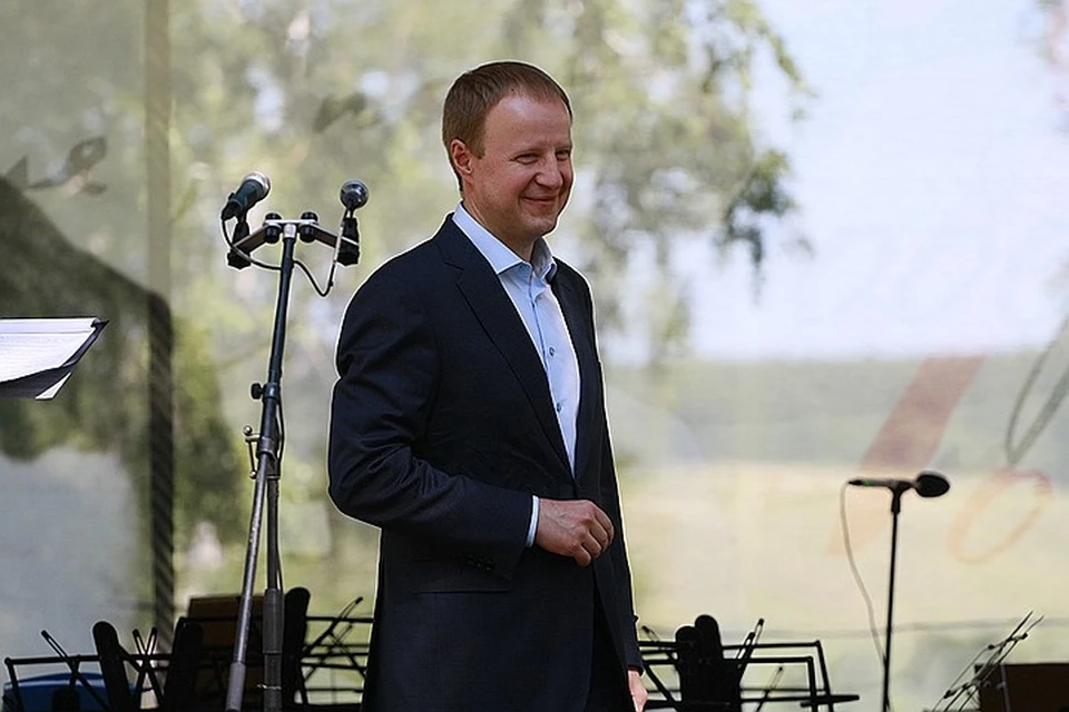 Доход Виктор Томенко упал на 1,3 млн рублей, а вот его заместитель Денис Губин заработал почти 18 млн рублей