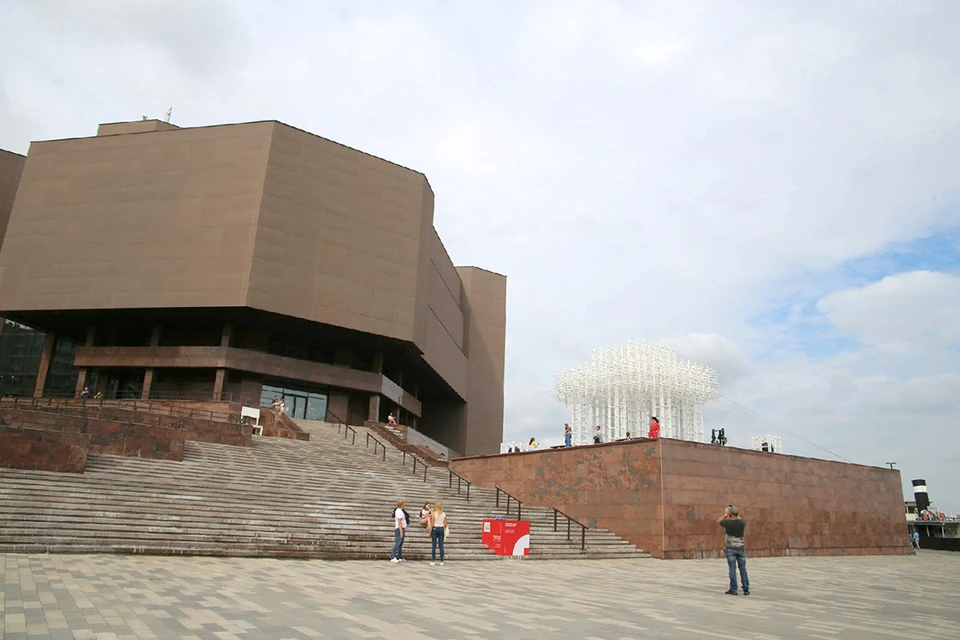 С сегодняшнего дня открывается музей «Площадь Мира»