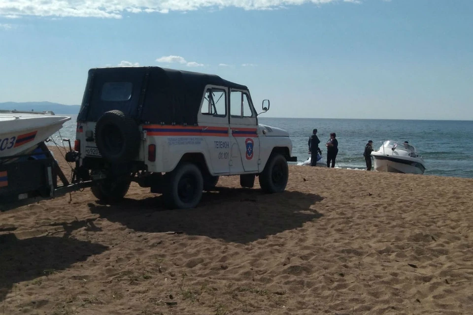 Сибиряк утонул на Байкале, спасая внуков