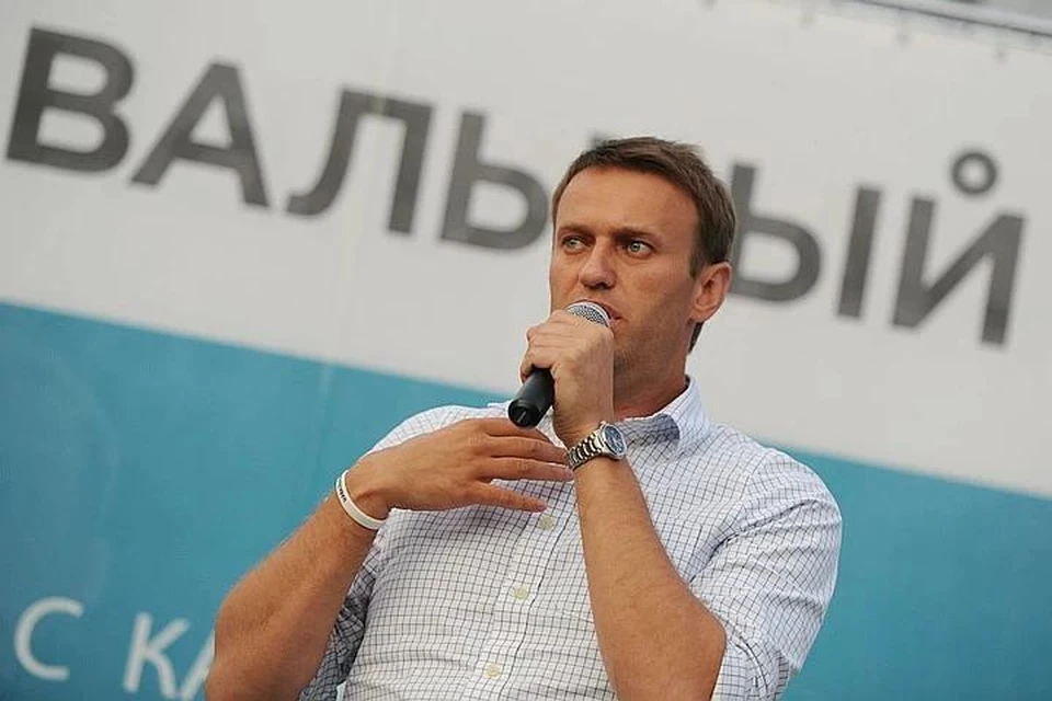 Суд приостановил дело о клевете в отношении Навального