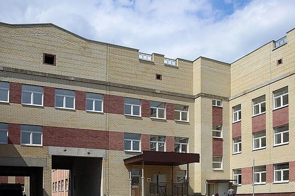 В Липецке наконец-то достроили школу на Манеже