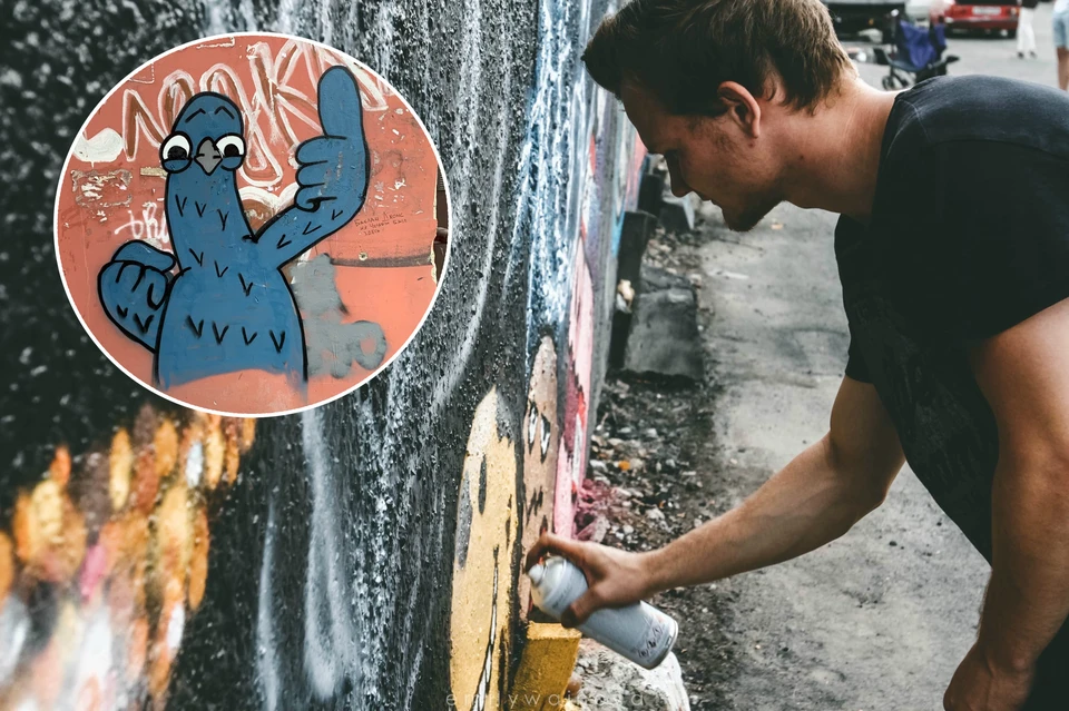 Андрей Востриков закрашивает номера наркодилеров забавными голубями. Так он борется с рекламой наркотиков и делает город ярче.