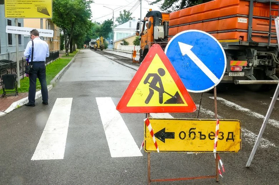 Дорожные работы на улице Воскресенской затянулись.