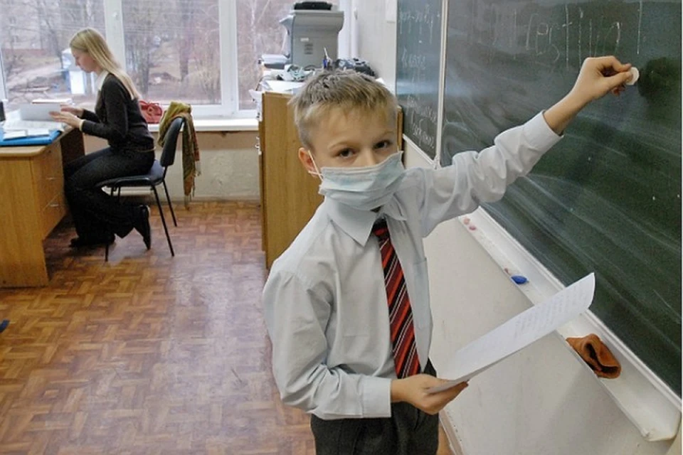Учащиеся четырех кузбасских школ заболели коронавирусом