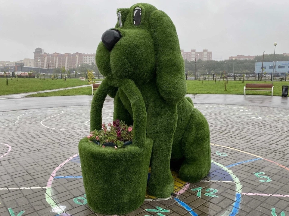 Зеленую фигуру создали череповецкие мастера. Фото со страницы В.Германова ВКонтакте.
