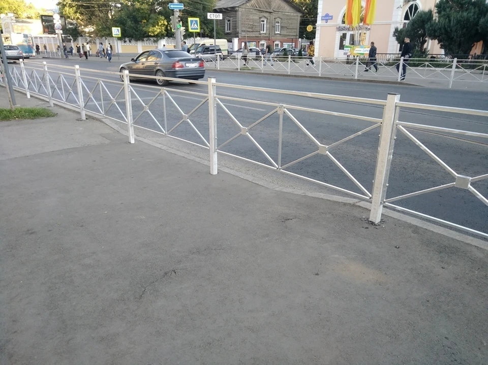 Забор на улице Московская. Фото Кирилла Кузнецова