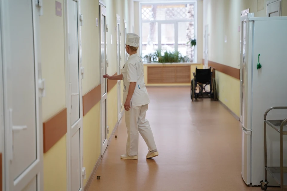 В первую очередь будут прививать медиков