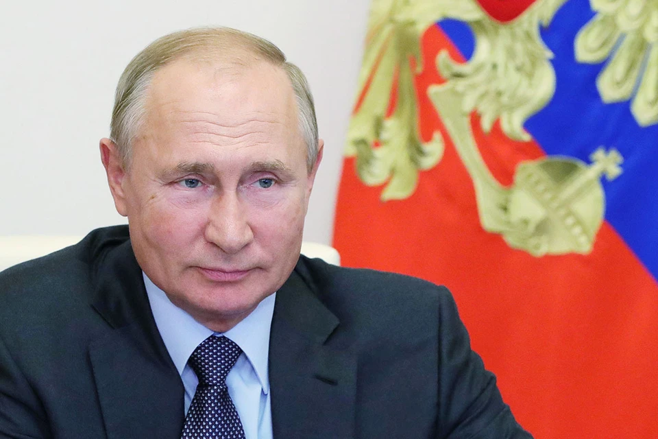 С 1 октября оклады судей повысятся на 3%. Соответствующий указ президента Владимира Путина был 21 сентября опубликован на официальном интернет-портале правовой информации.