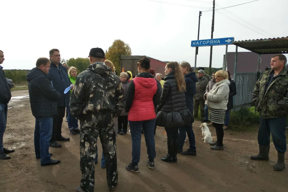 Уполномоченный по правам ребенка встретился с местными жителями. Фото: facebook.com/v.shabardin