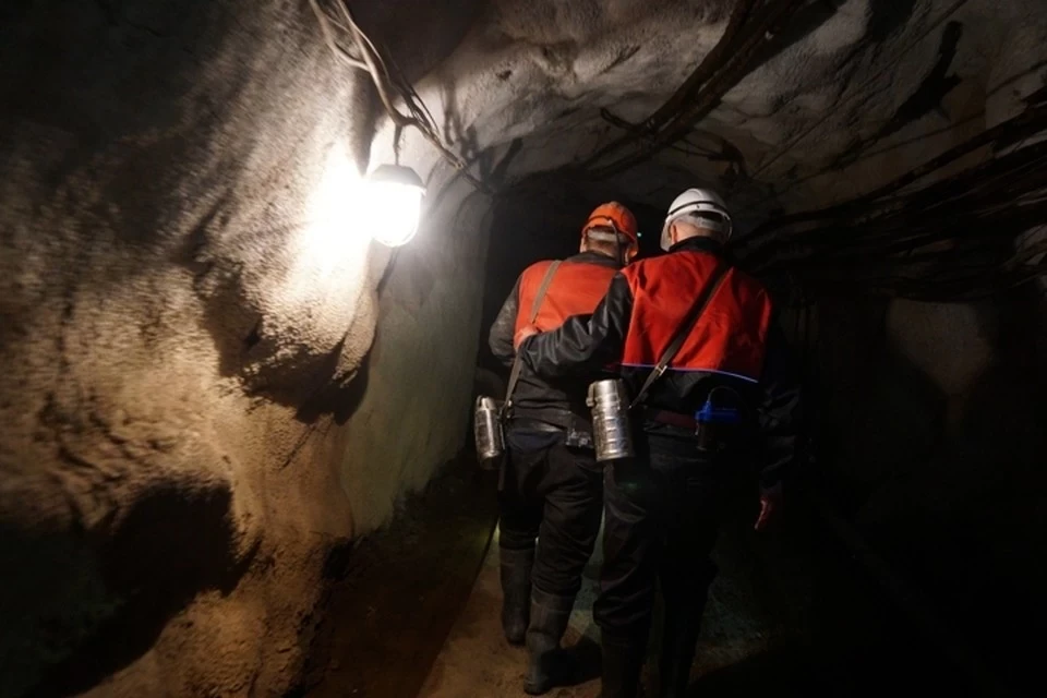 Два человека погибли при обрушении шахты в Коми