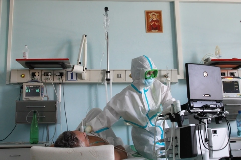 Тяжелых пациентов с коронавирусом становится больше.