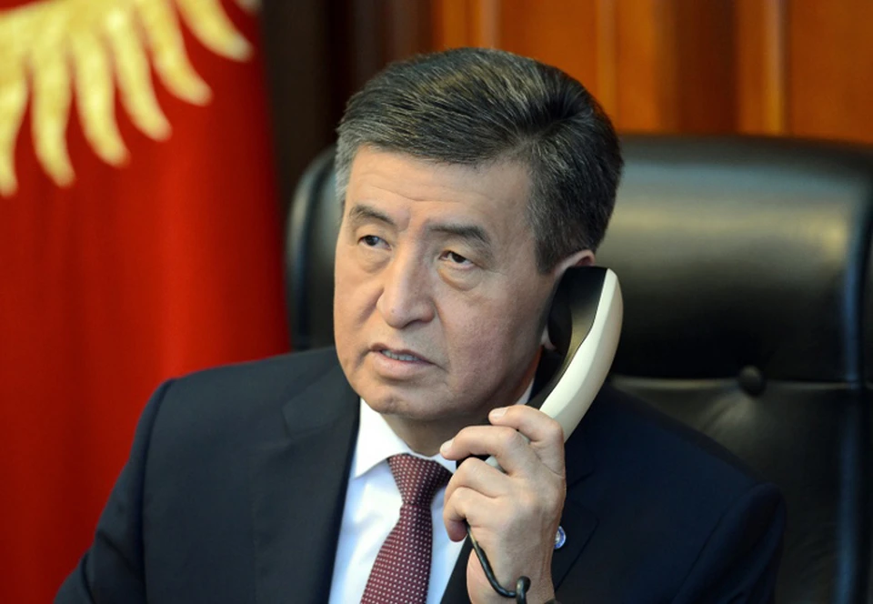 Жээнбеков провел по телефону переговоры со спикером парламента.