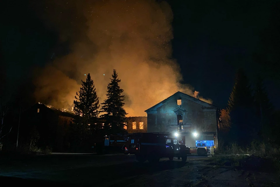Пожар вспыхнул ночью с 10 на 11 октября. Фото: vk.com/zlo43