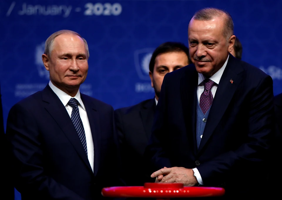 Путин обсудил с Эрдоганом конфликт в Карабахе