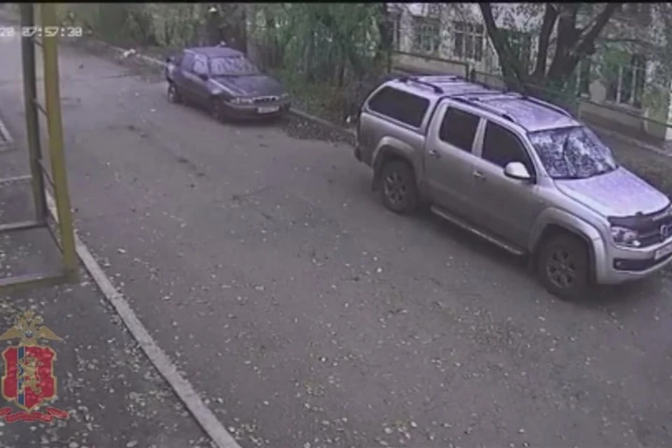 В Красноярске крае похищенную иномарку вычислили по банковской карте. Стоп-кадр видео