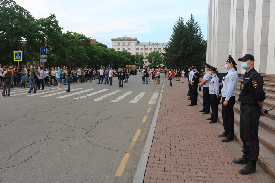 В Хабаровске на несанкционированной акции в поддержку Сергея Фургала вновь насчитали 500 человек