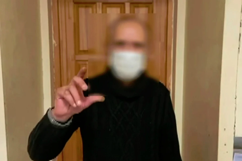 Теперь поджигатель находится под стражей, пока расследуется уголовное дело. Фото: скриншот с видео 43.мвд.рф