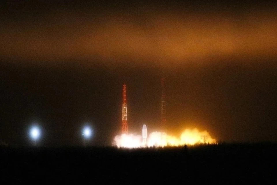 Ракета-носитель «Союз-2.1б» со спутником «Глонасс-К» стартовала в штатном режиме. Фото: Сергей Медведев/ТАСС