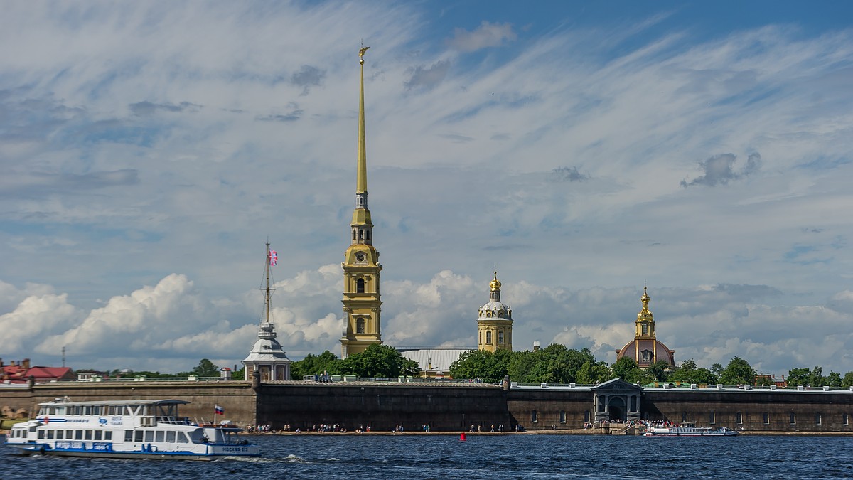 Тайны Петропавловской крепости: Что скрывает самая известная колокольня  Петербурга - KP.RU