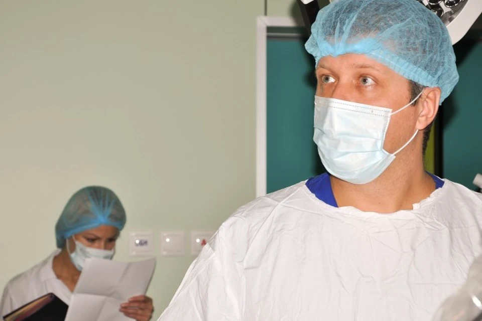 Врач-онколог отделения онкоторакальной хирургии Алексей Крат Фото: краевой онкоцентр