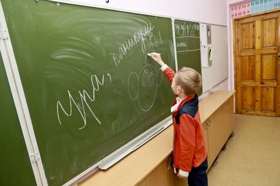 Тестирование на COVID-19 также проведут для воспитателей детсадов и преподавателей учреждений среднего профессионального образования