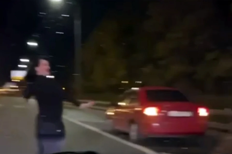В полиции 48-летний автомобилист и его 45-летняя сожительница покаялись, мол, в тот день им очень хотелось праздника