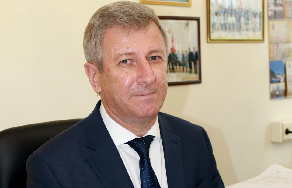 Анатолий Себелев пока работает руководит волгоградским здравоохранением из дома. Фото: облздрав.