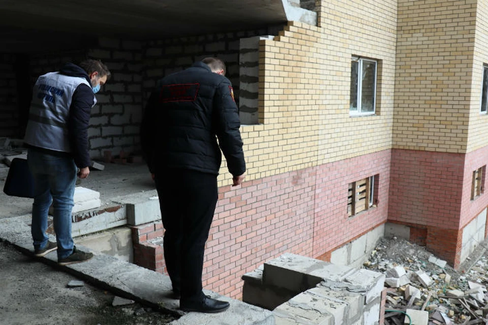 Дети беспрепятственно могут попасть и на верхние этажи здания. ФОТО: группа "Уполномоченный по правам ребенка в Ярославской области" на Фейсбуке