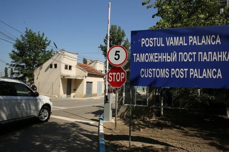 Правила несложные, можно уехать на Украину. Фото: соцсети