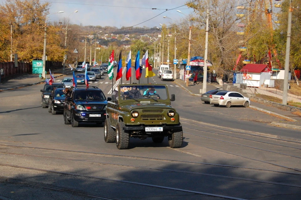 День народного единства отмечали в городах и районах ЛНР. Фото: пресс-служба общественной организации «Мир Луганщине»