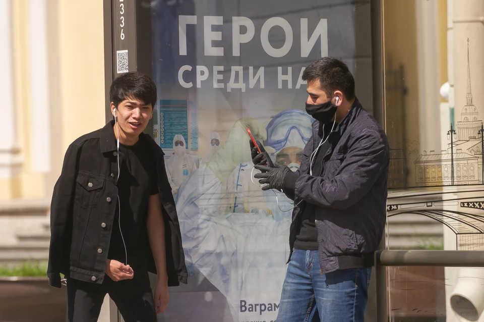 Петербург поставил новые рекорды по суточной смертности и суточной заболеваемости коронавирусом.