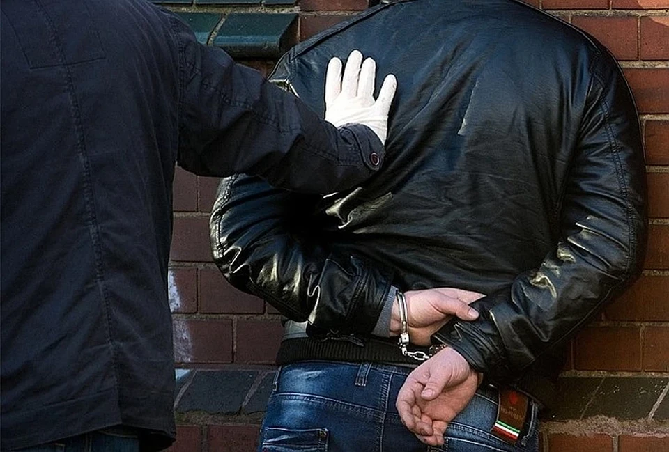 У парня нашли крупную партию запрещенных веществ