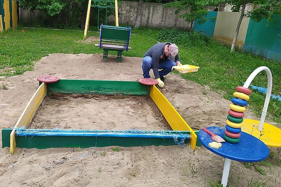 Неприятная ситуация произошла на одной из детских площадок