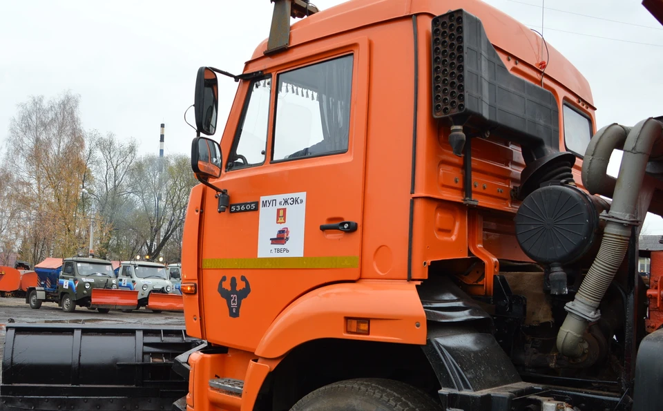 МУП "ЖЭК" приступило к работам по зинему содержанию дорог Фото: администрация Твери
