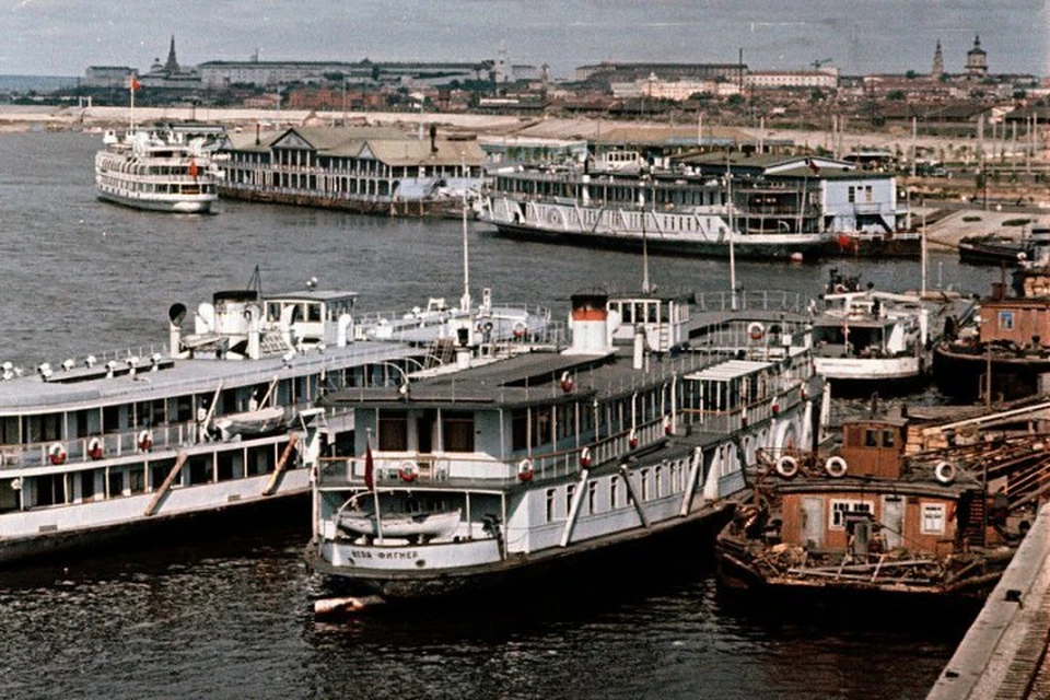 Возможно, это тот самый затонувший пароход. Фото: fleetphoto.ru, Семен Фридлянд, 1958 год.