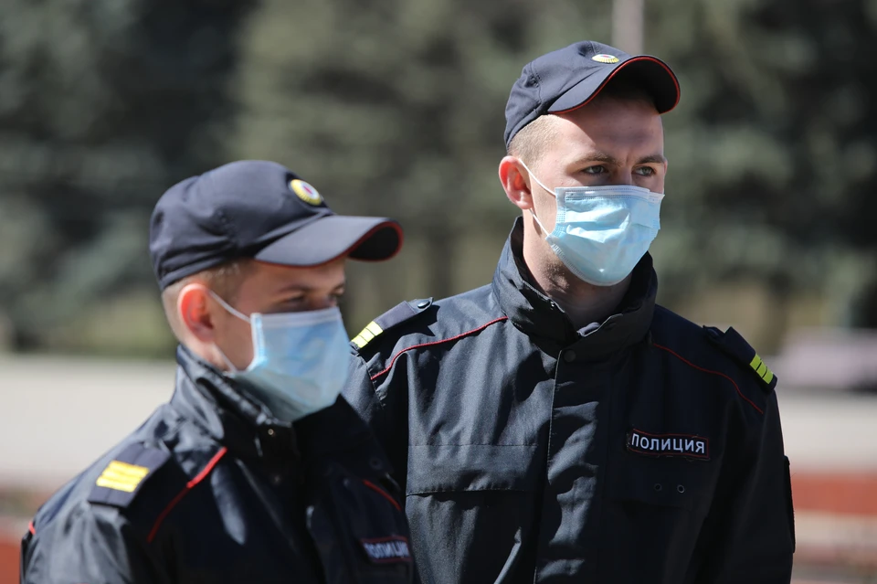 Полицейским взломщик рассказал, что в машине он хотел поспать