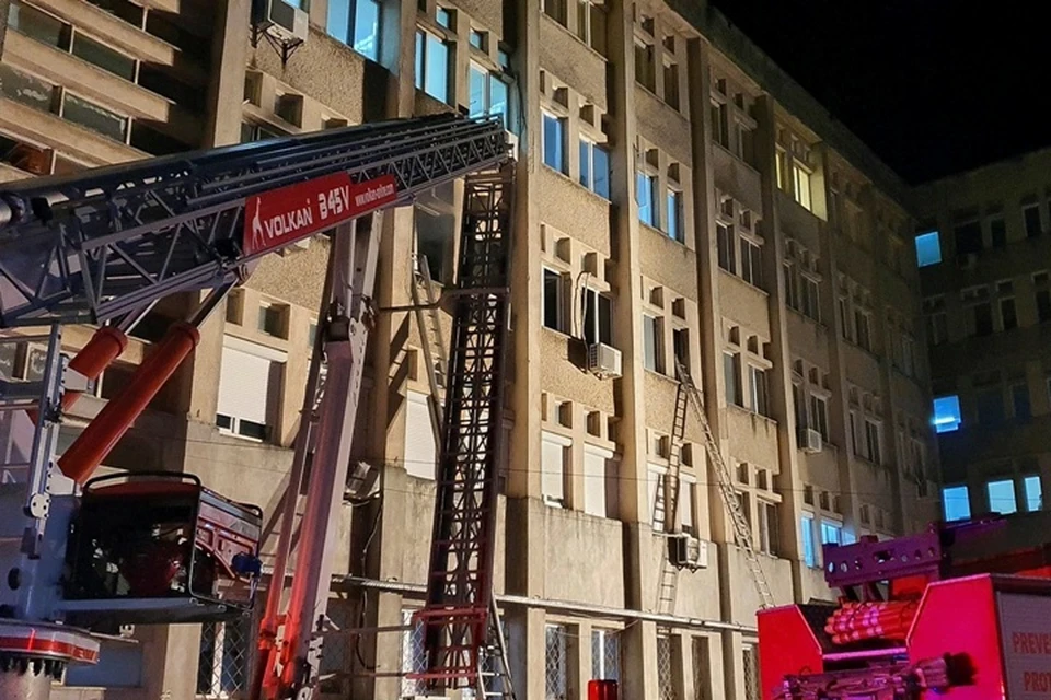 Пожар вспыхнул в отделении интенсивной терапии в больнице румынского города Пьятра-Нямц