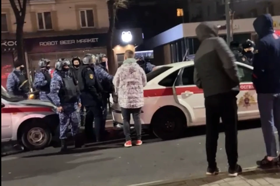 Ночные похождения "веселой" молодежи закончились "тусовкой" с сотрудниками Росгвардии.