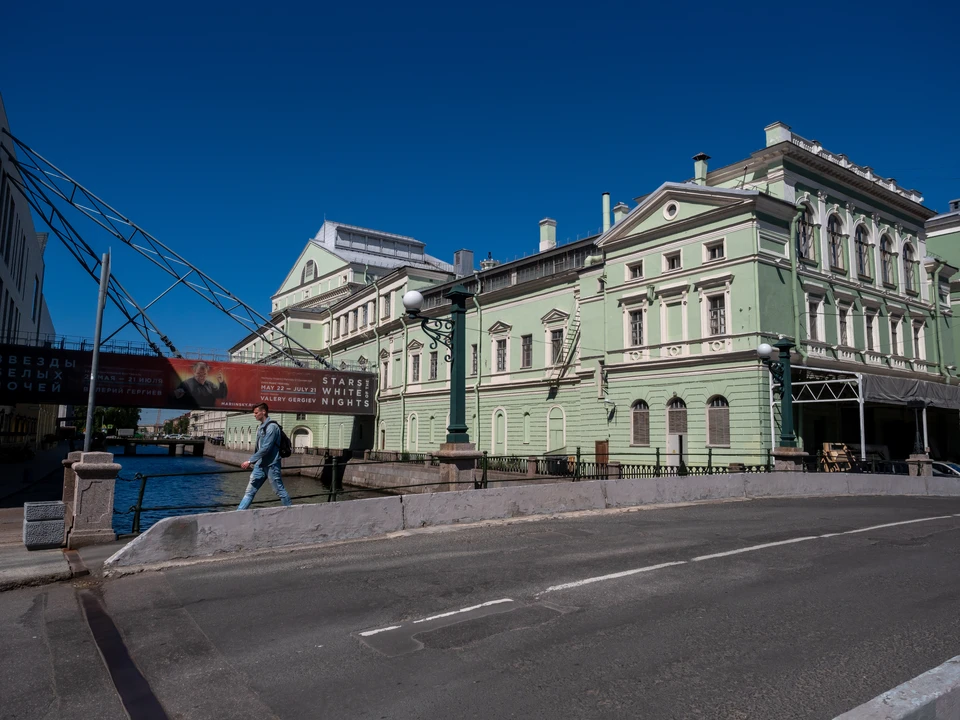 Спектакли в театрах теперь можно проводить только с разрешения Смольного.